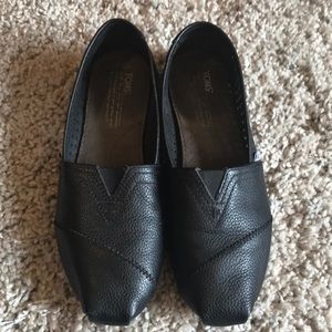 Toms Leather Shoe